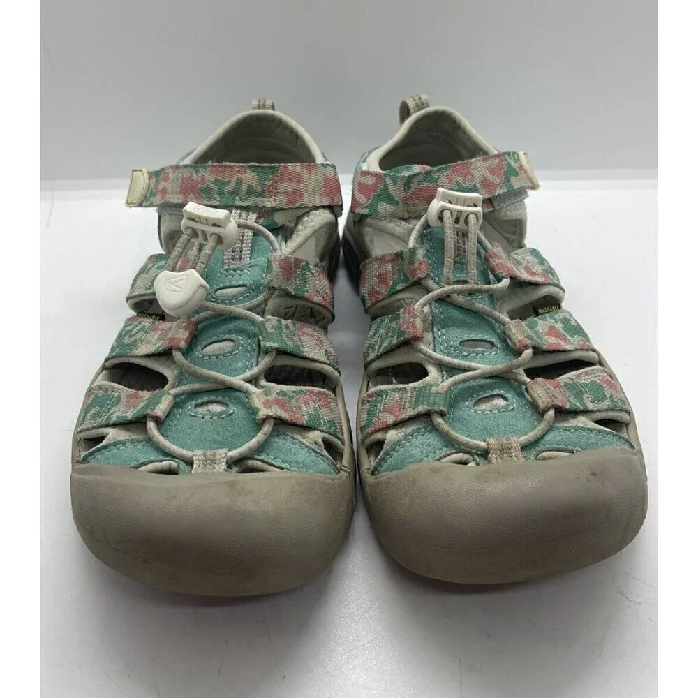 Keen Newport H2 Aqua Pink Camo Hiking Sports Sandals Big Kids Sz 4 1026276 FLAW